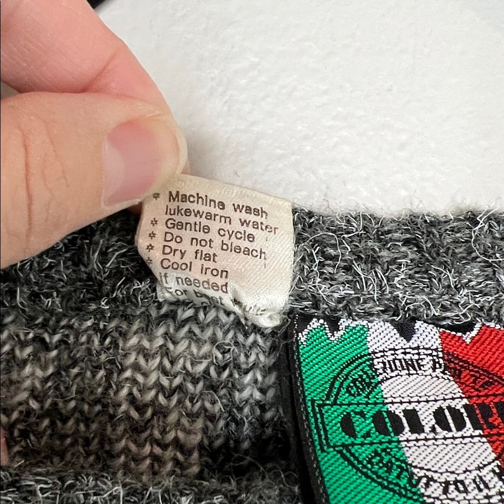Vintage Colore Made in Italy Wool Blend Gray and White sweater - Picture 7 of 11